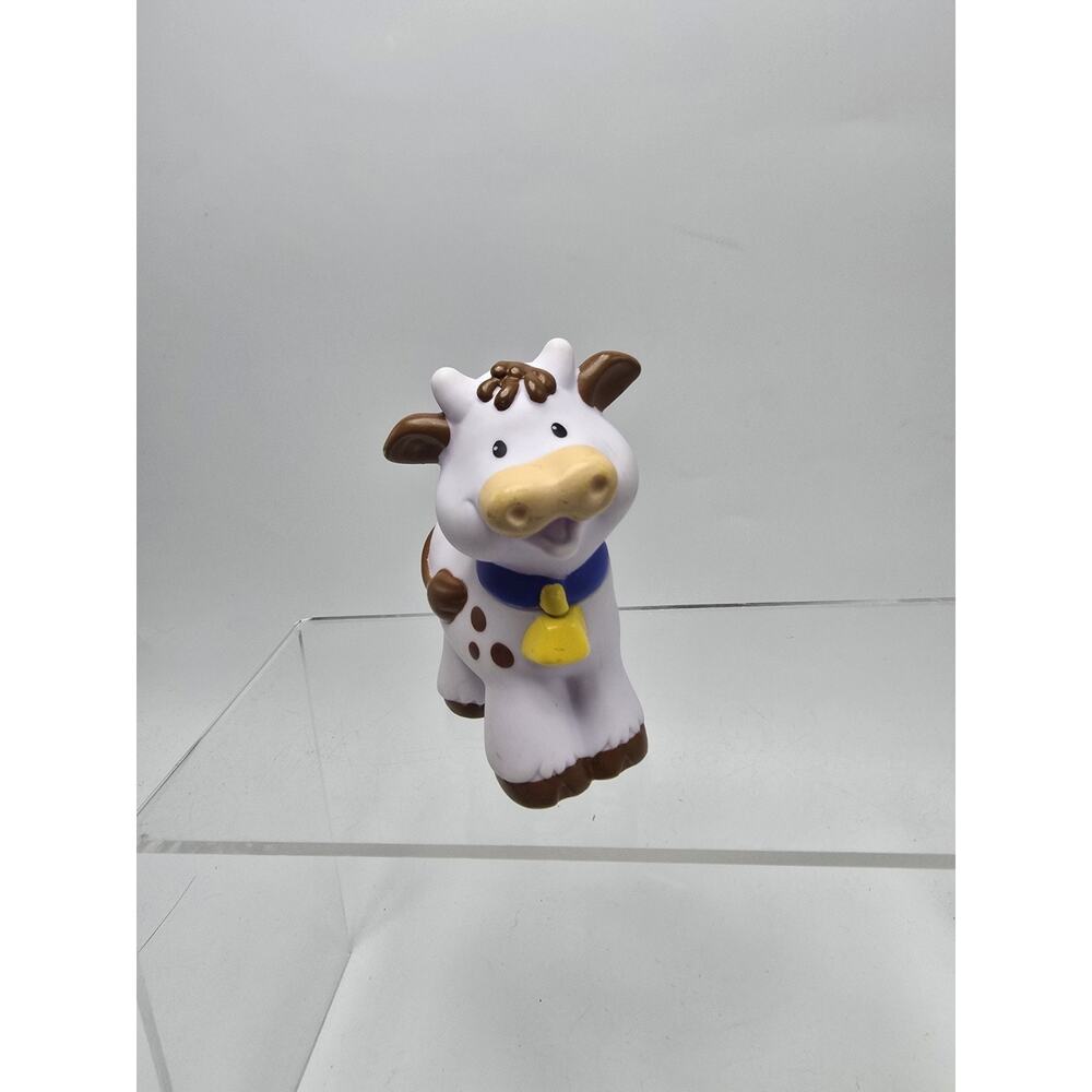 2002 Fisher Price Little People White Cow w/Brown spots Figure